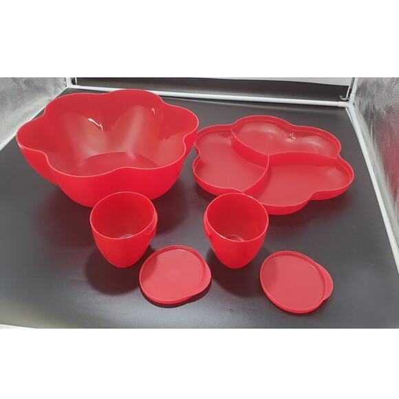 Tupperware Chip N Dip Set 4624A-1 Red 6 pc bowl, containers & lids - Picture 1 of 4